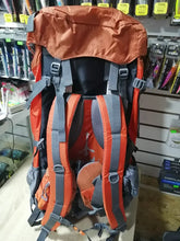 Cargar imagen en el visor de la galería, Mochila Safari Sb016bk001-2 65l Roja-naranja Outdoor Camping