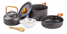 Cargar imagen en el visor de la galería, Set de Ollas y Tetera 2-3 prs Camping 9 pcs + Funda
