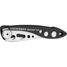 Cargar imagen en el visor de la galería, Navaja Leatherman Skeletool Kb Bx Black Acero Inoxidable
