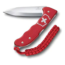 Cargar imagen en el visor de la galería, Navaja Victorinox Evoke Alox Roja 0.9415.20
